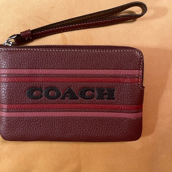 Coach Merlot Dark Wine Wristlet - Picture 1 of 5